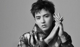 男明星娱乐圈吃瓜图片,揭秘男明星吃瓜瞬间